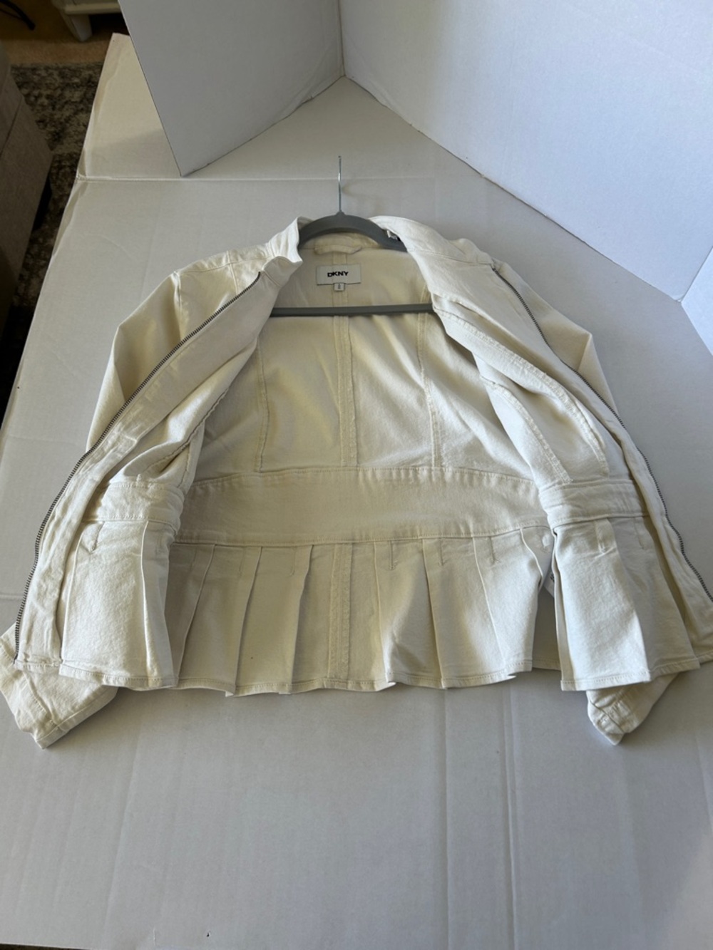 DKNY WHITE PEPLUM ZIP UP MOTO LONG SLEEVE JACKET SIZE LARGE - Picture 6 of 13